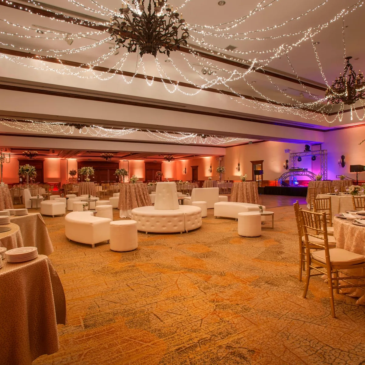 Costa Rica wedding venues: Marriott.